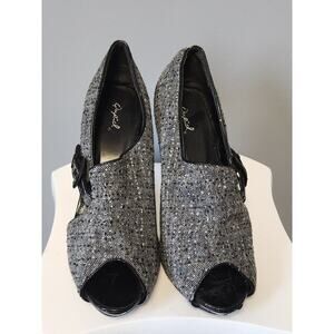 NWOT Qupid Tweed Black White Peep Toe & Side High Heels 11